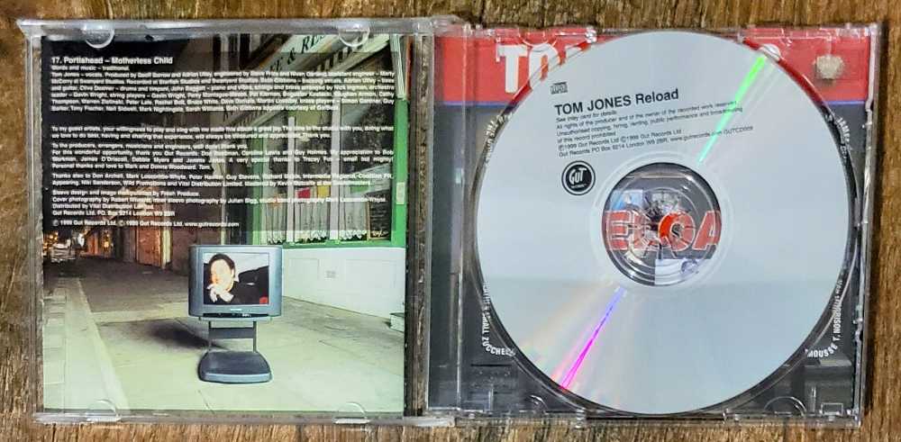 Reload - Tom Jones (CD - 63) music collectible [Barcode 5016556210928] - Main Image 3