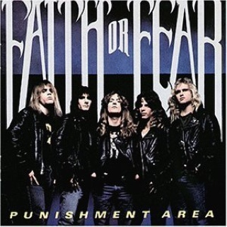 Cruz Vermelha Sobre Fundo Branco