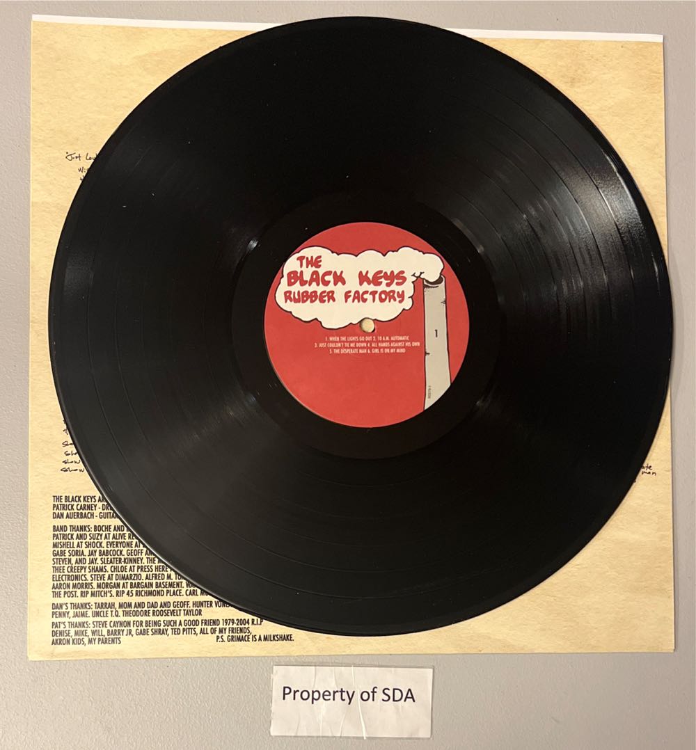 Rubber Factory - Black Keys (12” - 42) music collectible [Barcode 045778037919] - Main Image 3