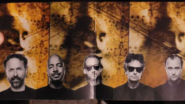 Way We Walk - Volume One - The Shorts - Genesis (CD - 63:07) music collectible [Barcode 077778656524] - Main Image 3