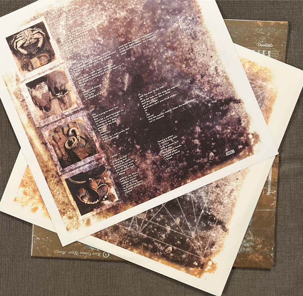 Doolittle - Pixies (12” - 39) music collectible [Barcode 652637090512] - Main Image 4