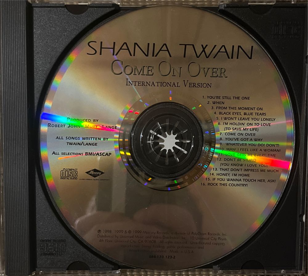 Come On Over (International Edition) - Shania Twain (CD - 60) music collectible [Barcode 008817012322] - Main Image 3