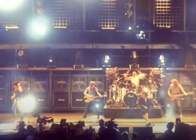 Razors Edge - AC/DC ‎ (CD - 44) music collectible [Barcode 828768666623] - Main Image 4