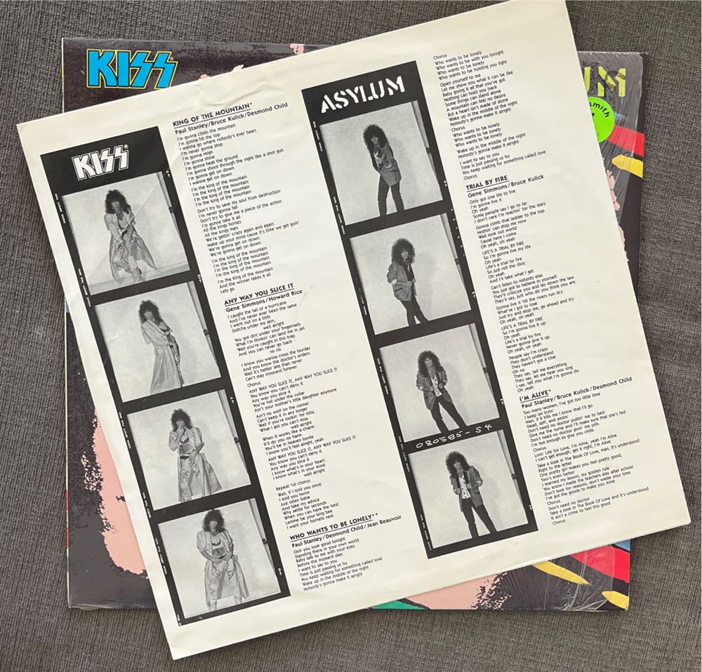 Asylum - Kiss (12” - 3850) music collectible - Main Image 4