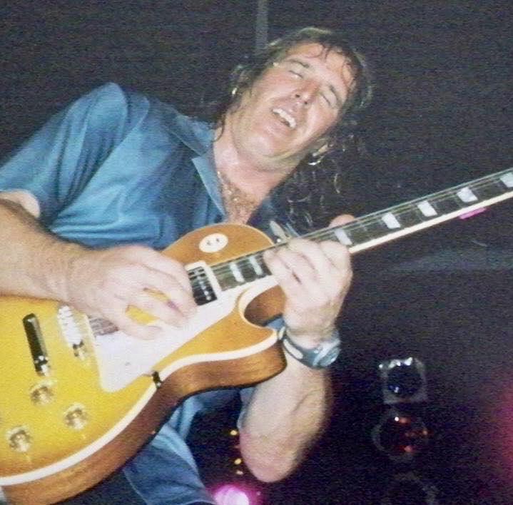 Dirty Weapons - Killer Dwarfs (MP3 - 39) music collectible [Barcode 074644513929] - Main Image 4