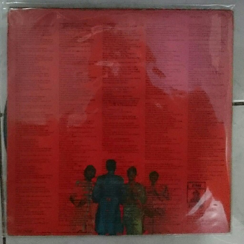 Sgt. Pepper’s Lonely Hearts Club Band - The Beatles (12”) music collectible - Main Image 2