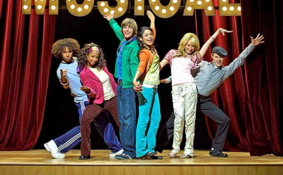 High School Musical  - Various Artists (CD - 3831) music collectible [Barcode 094638189527] - Main Image 4