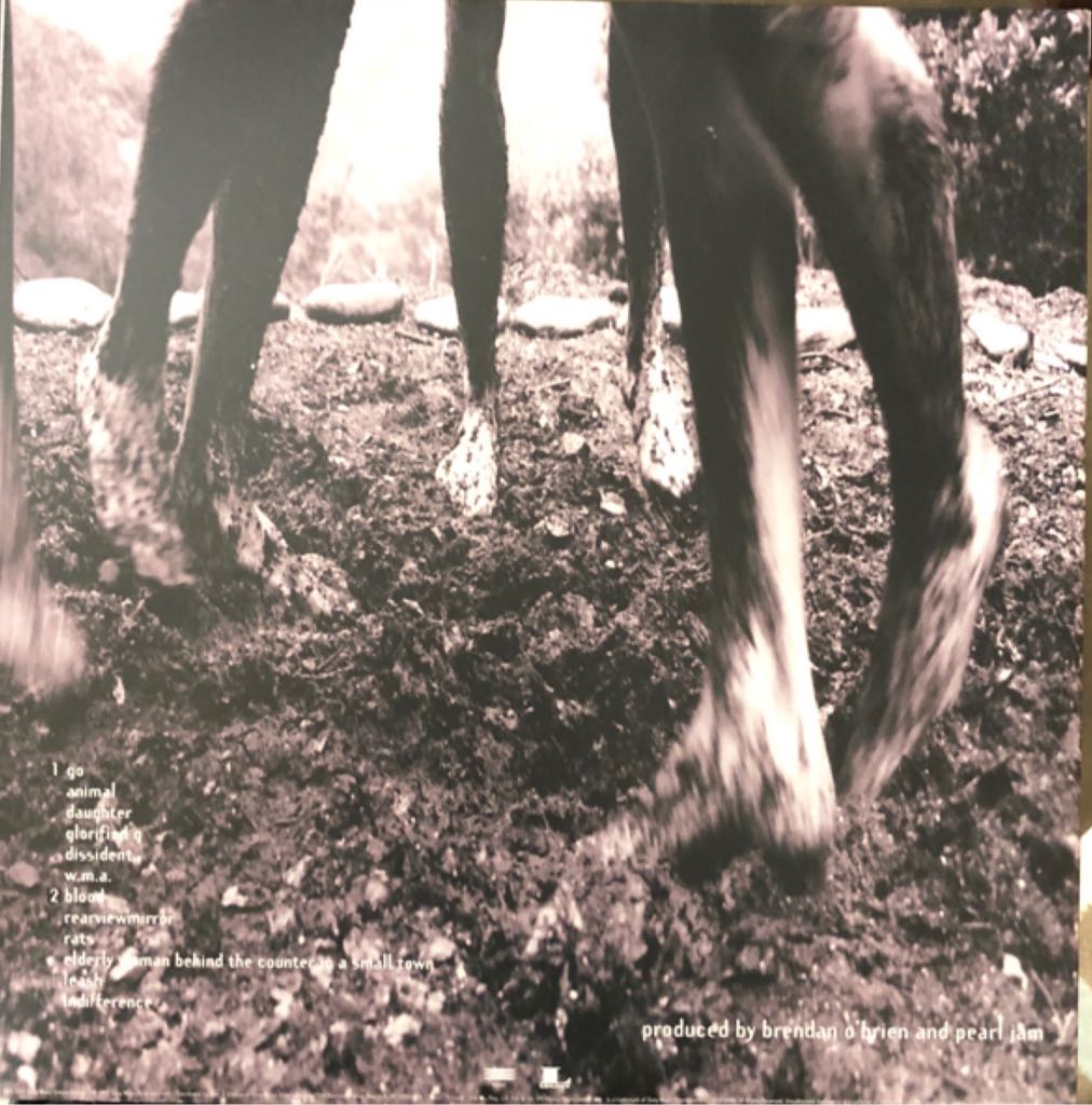 Vs. - Pearl Jam (12” - 46) music collectible [Barcode 886978431318] - Main Image 2
