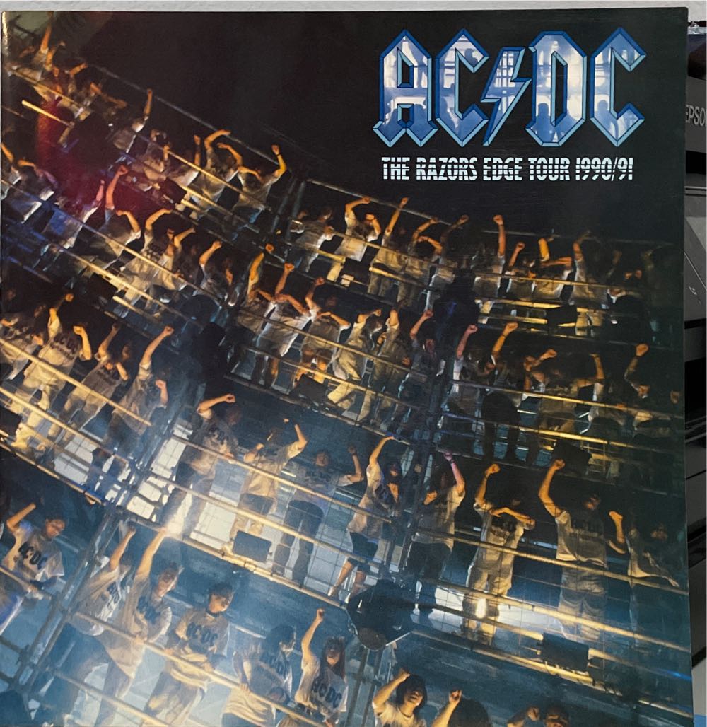 The Razor’s Edge - AC/DC (12” - 47) music collectible [Barcode 075679141354] - Main Image 4