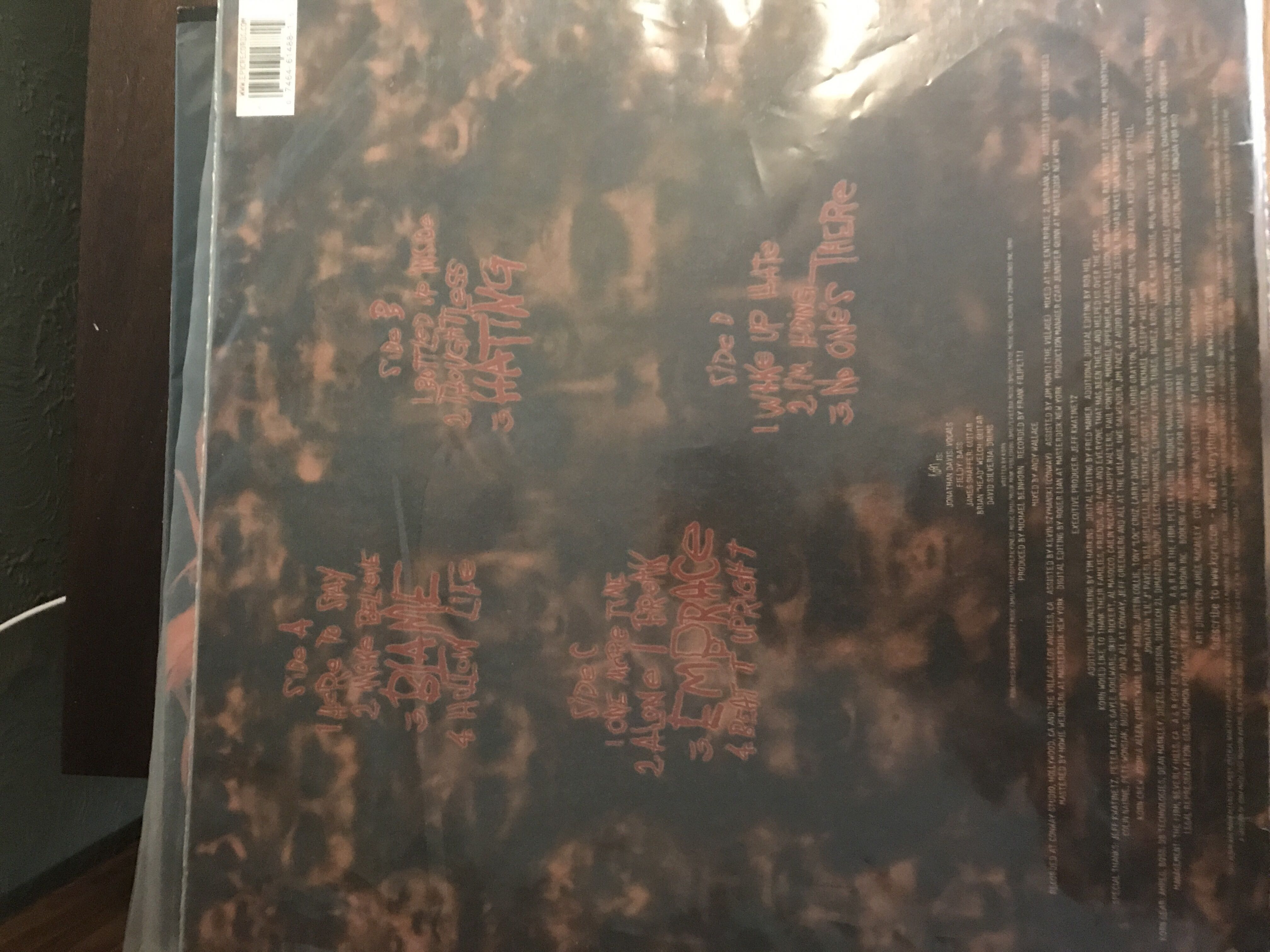 Untouchables - KORN (12”) music collectible [Barcode 074646148815] - Main Image 2