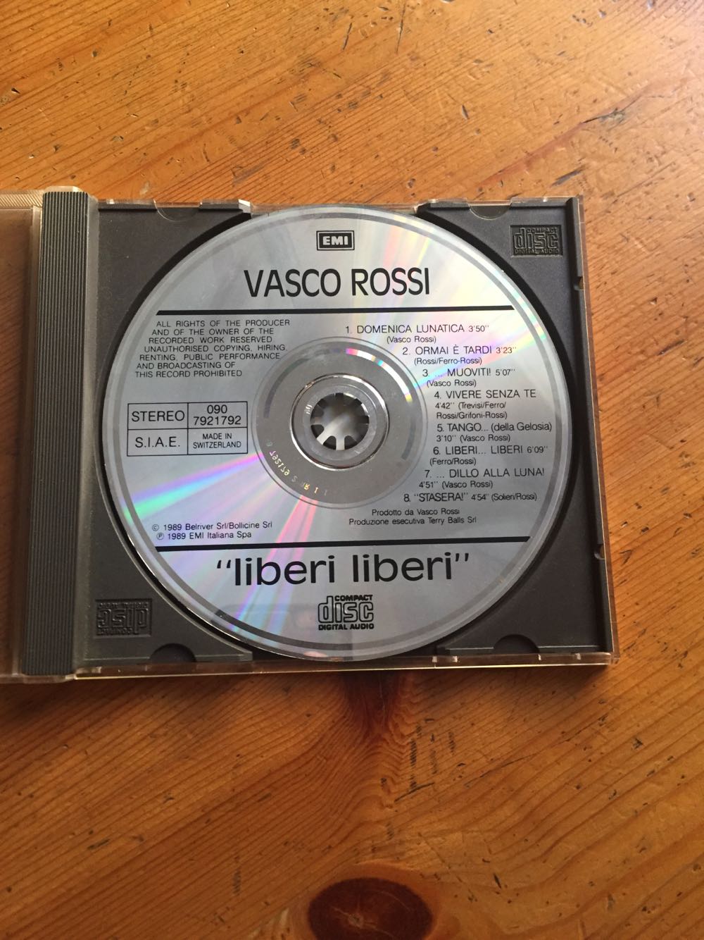 Liberi Liberi - Vasco Rossi (CD) music collectible [Barcode 011119817922] - Main Image 2