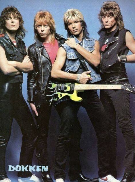 Breaking The Chains - Dokken (12” - 36) music collectible [Barcode 075596029018] - Main Image 4