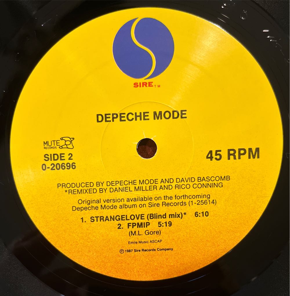 Strangelove - Depeche Mode (12”) music collectible [Barcode 075992069601] - Main Image 4