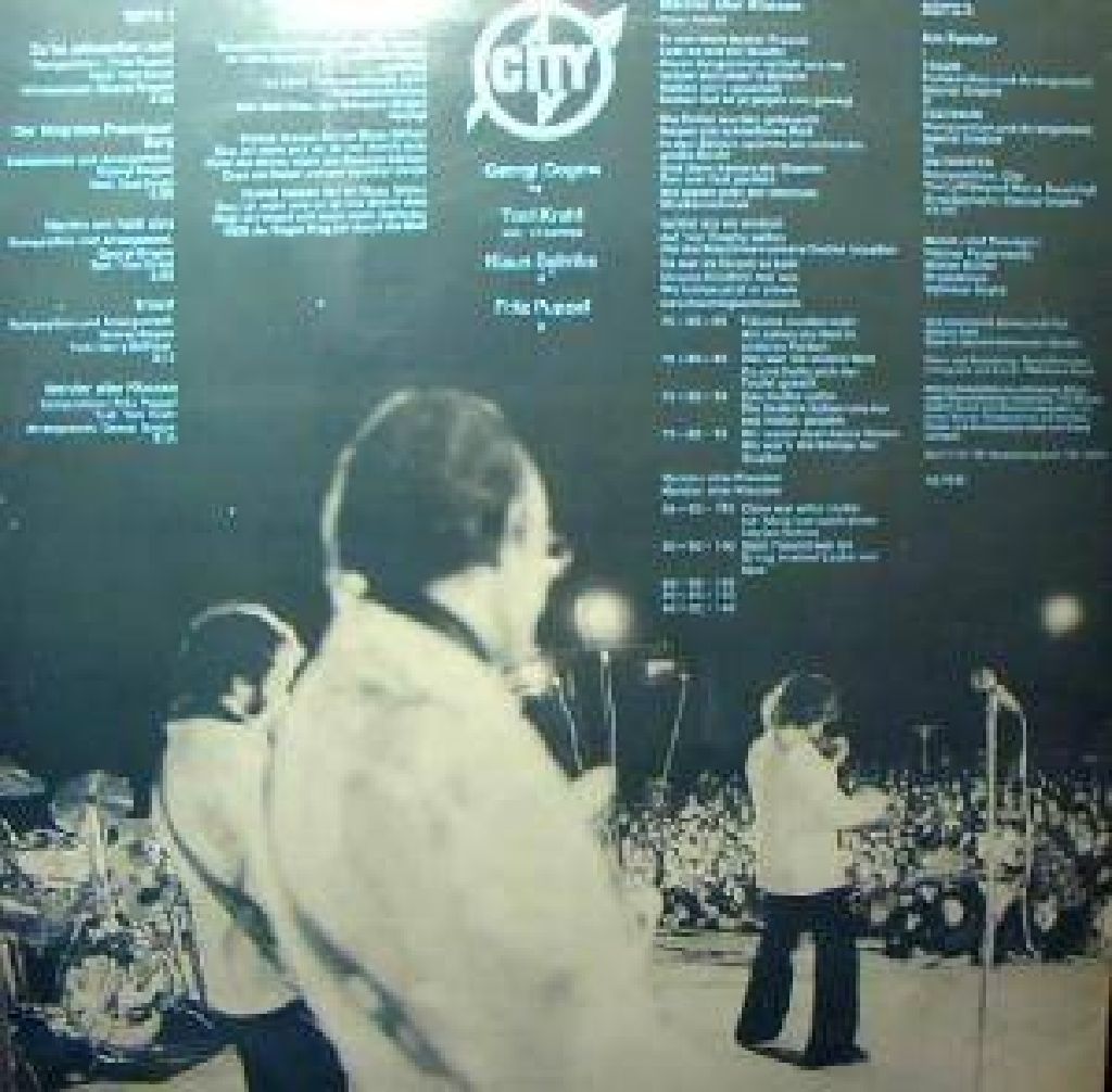 Am Fenster - City (12” - 38) music collectible [Barcode 889853112913] - Main Image 2