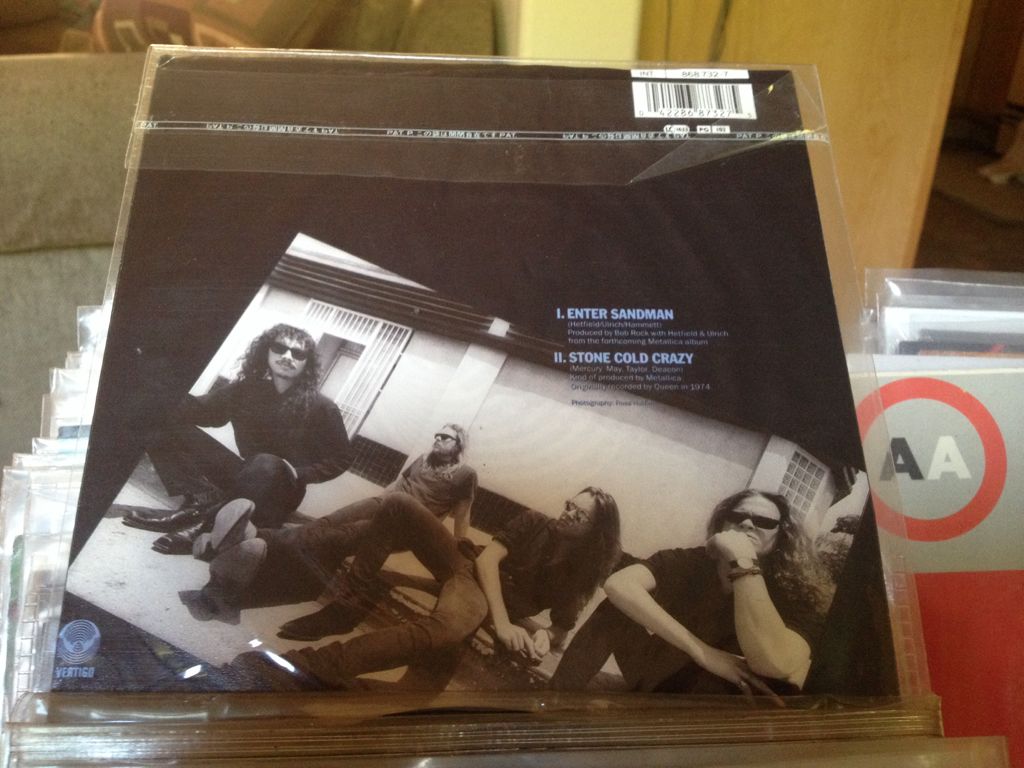 Enter Sandman - Metallica (7”) music collectible [Barcode 042286873275] - Main Image 2