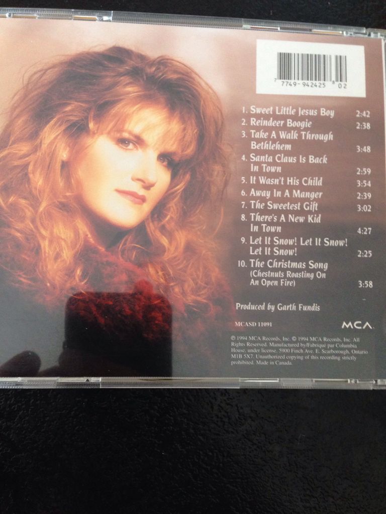 The Sweetest Gift - Z.....Christmas.....Trisha Yearwood (CD) music collectible [Barcode 020831112727] - Main Image 2