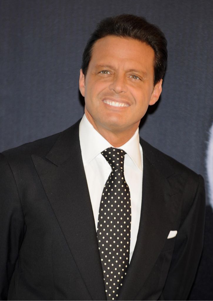 Aries - Luis Miguel (CD) music collectible - Main Image 2