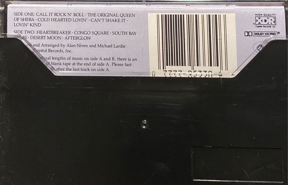 Hooked - Great White (Cassette) music collectible [Barcode 077779533046] - Main Image 2