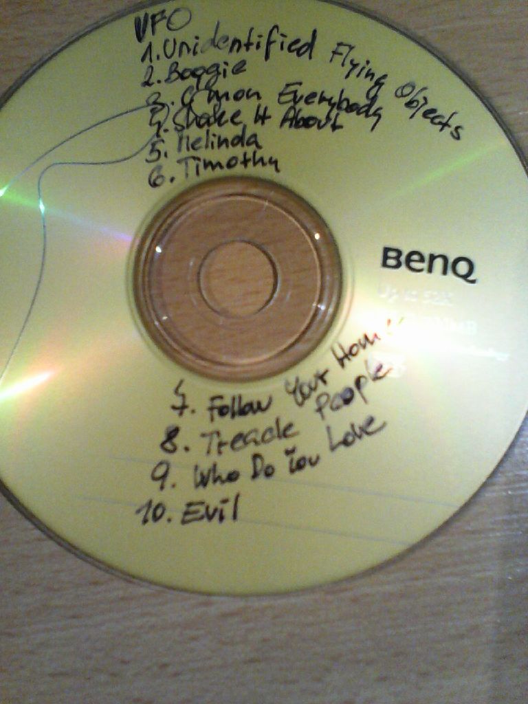 Night Songs She Sings