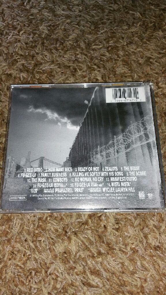 The Score (2 Bonus Tracks) (MP3) - Fugees (MP3 - 74) music collectible [Barcode 074646763926] - Main Image 2