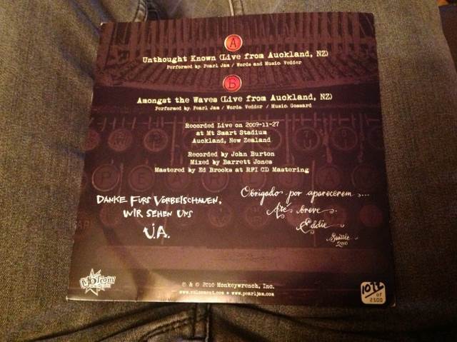 Unthought Know Live - Pearl Jam (7”) music collectible - Main Image 2