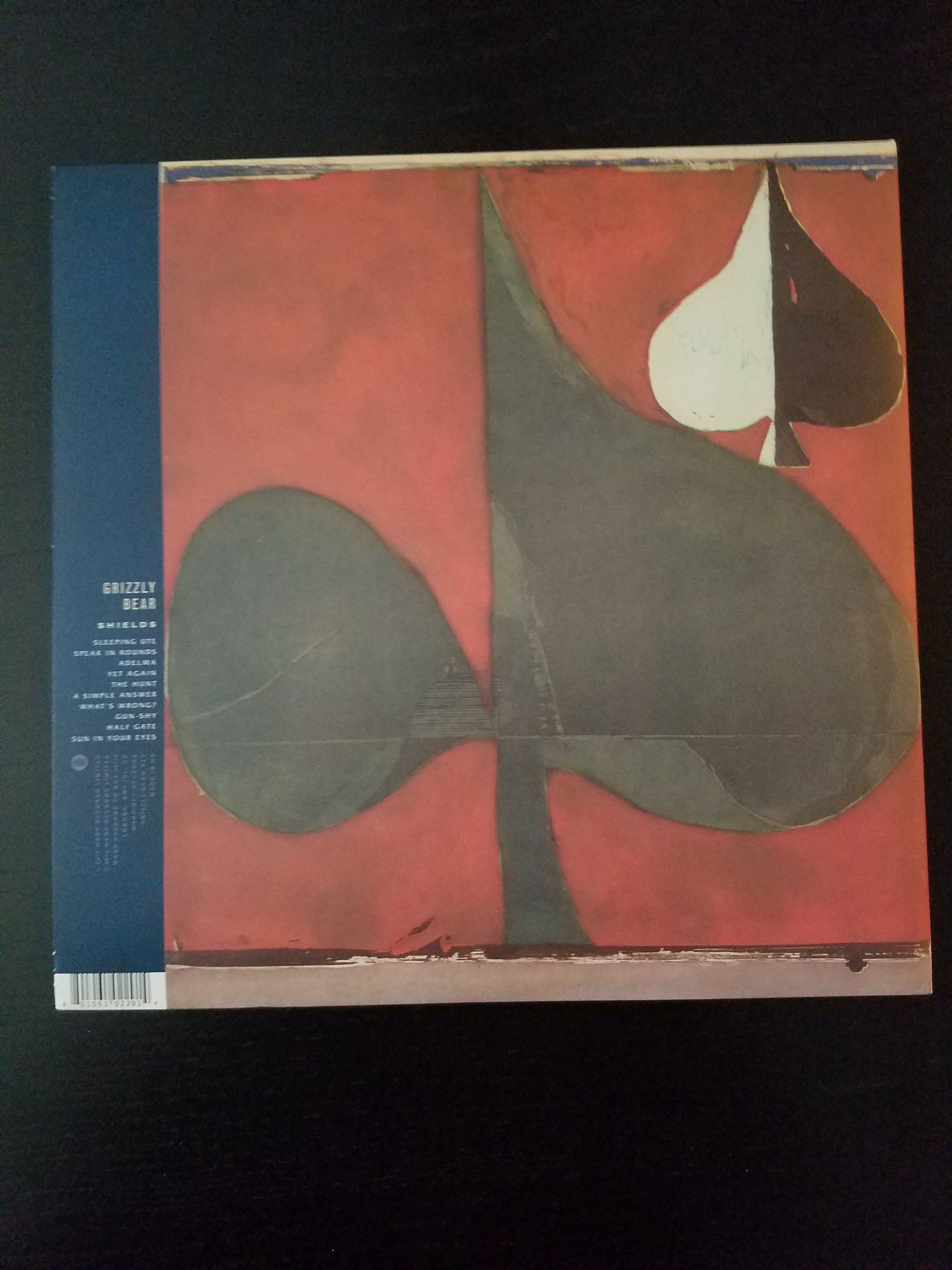 Shields - Grizzly Bear (12”) music collectible [Barcode 801061022914] - Main Image 2