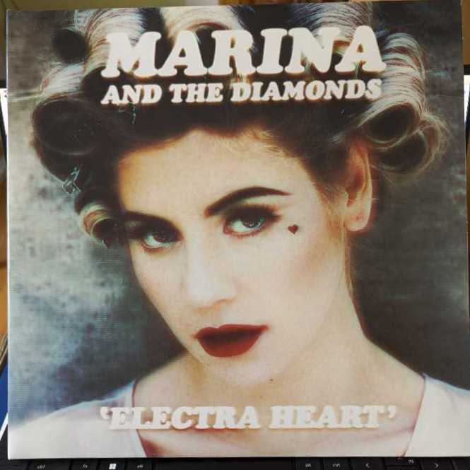 Electra Heart - Marina (12” - 46) music collectible [Barcode 825646131952] - Main Image 2