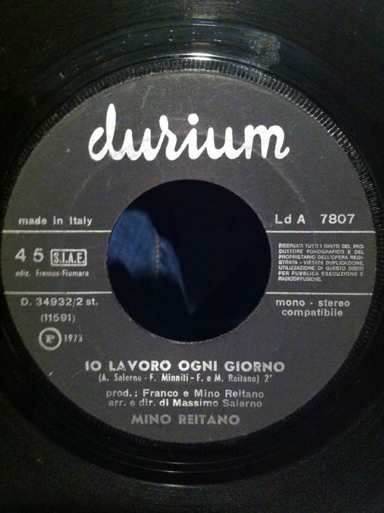 Tre Parole Al Vento/Io Lavoro Ogni Giorno - Reitano, Mino (7” - 520) music collectible - Main Image 2
