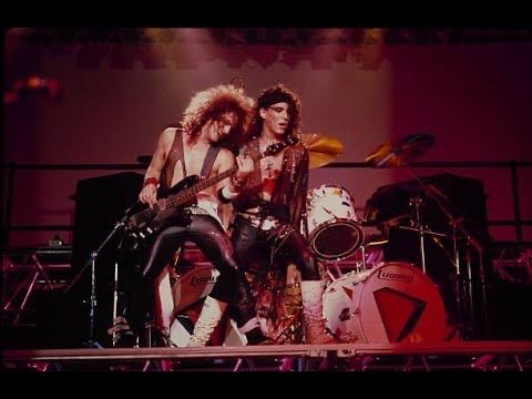 Invasion Of Your Privacy - Ratt (12” - 36) music collectible [Barcode 075678125713] - Main Image 4