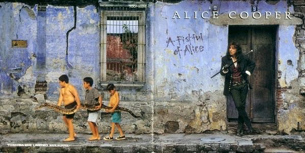 A Fistful Of Alice - Alice Cooper (CD - 50) music collectible [Barcode 724383308026] - Main Image 4