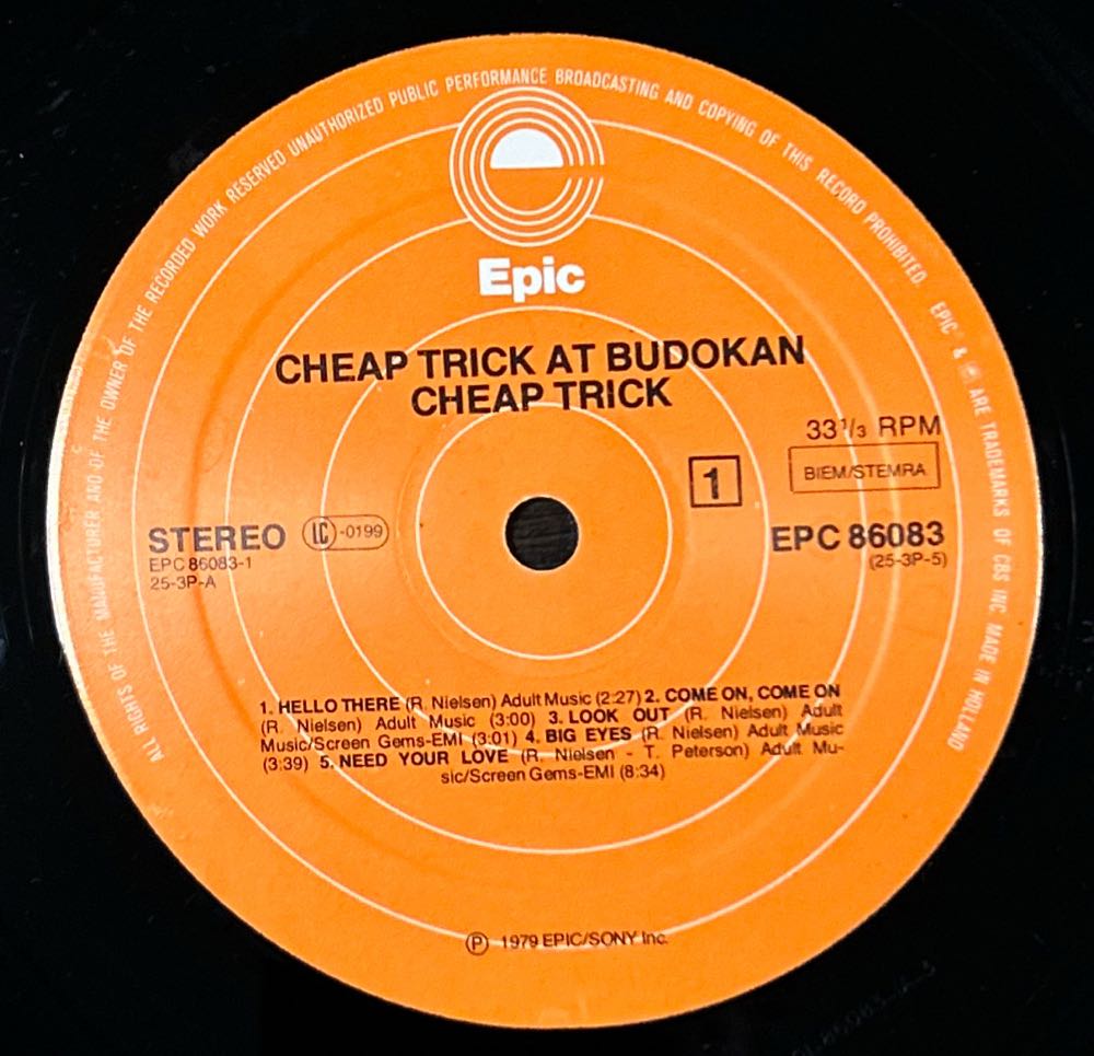 At Budokan - Cheap Trick (CD - 42) music collectible [Barcode 074643579520] - Main Image 4