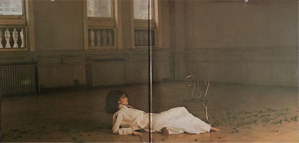 Boys In The Trees - Carly Simon (12”) music collectible - Main Image 3
