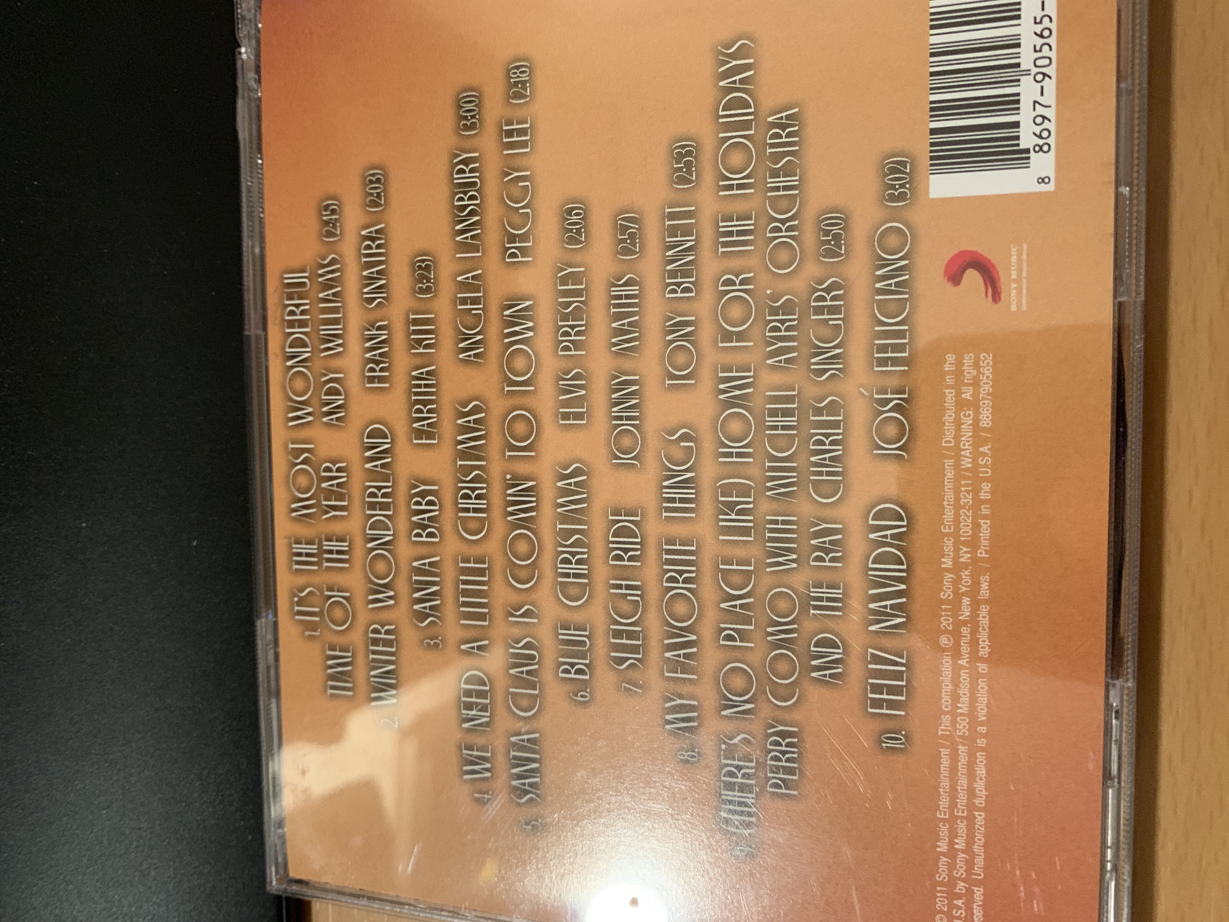 A Classic Christmas - Various Artists (CD) music collectible [Barcode 886979056527] - Main Image 2