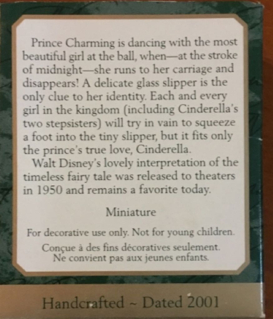 Disney: Cinderella The Glass Slipper - Walt Disney’s Cinderella (Hallmark Keepsake Miniature) ornament collectible [Barcode 015012612523] - Main Image 2