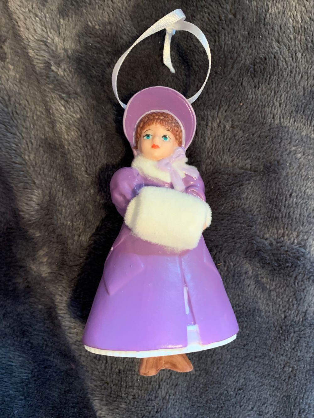 Margaret ”Meg” March - Madame Alexander Little Women Series (Madame Alexander) ornament collectible [Barcode 015012626063] - Main Image 3