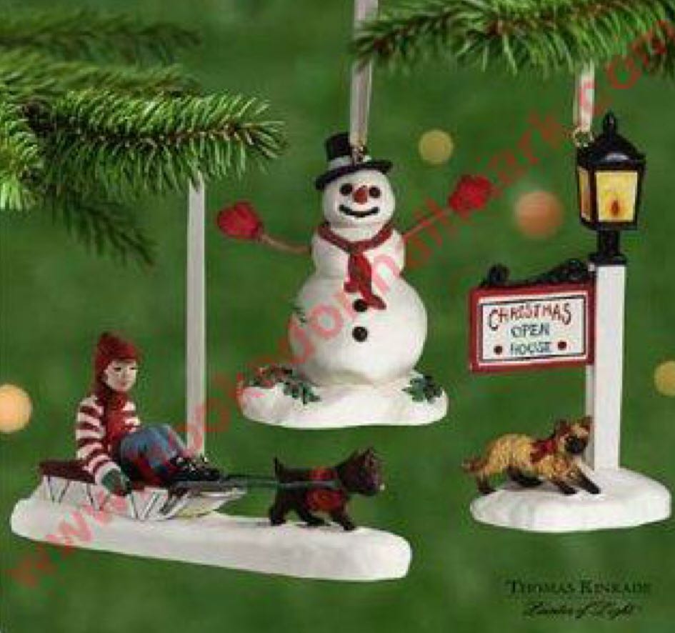 Victorian Christmas Memories - Thomas Kinkade- Painter Of Light (Village) ornament collectible [Barcode 015012632491] - Main Image 2