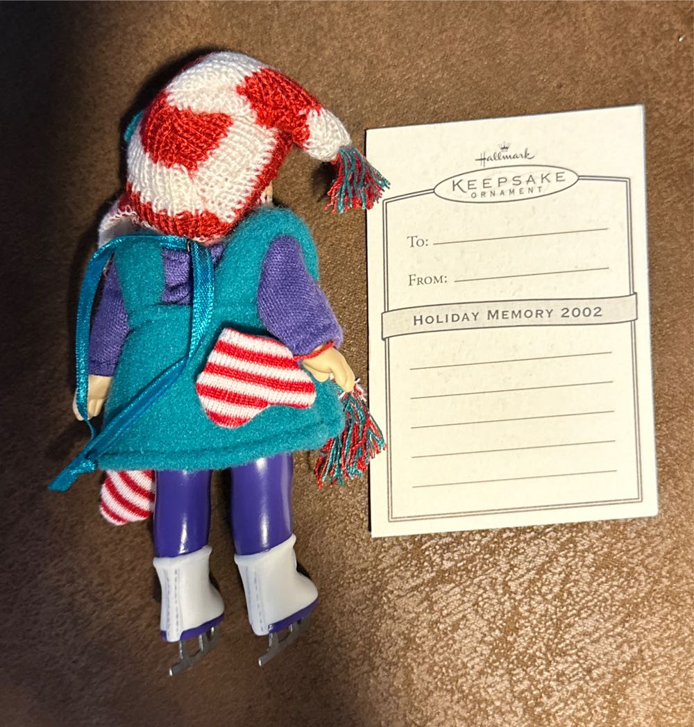 Mistletoe Miss  - Mistletoe Miss ornament collectible [Barcode 015012660425] - Main Image 4