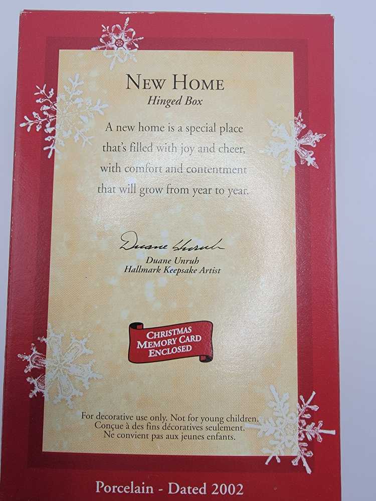 New Home - Hinged Box (Gingerbread) ornament collectible [Barcode 015012669046] - Main Image 3