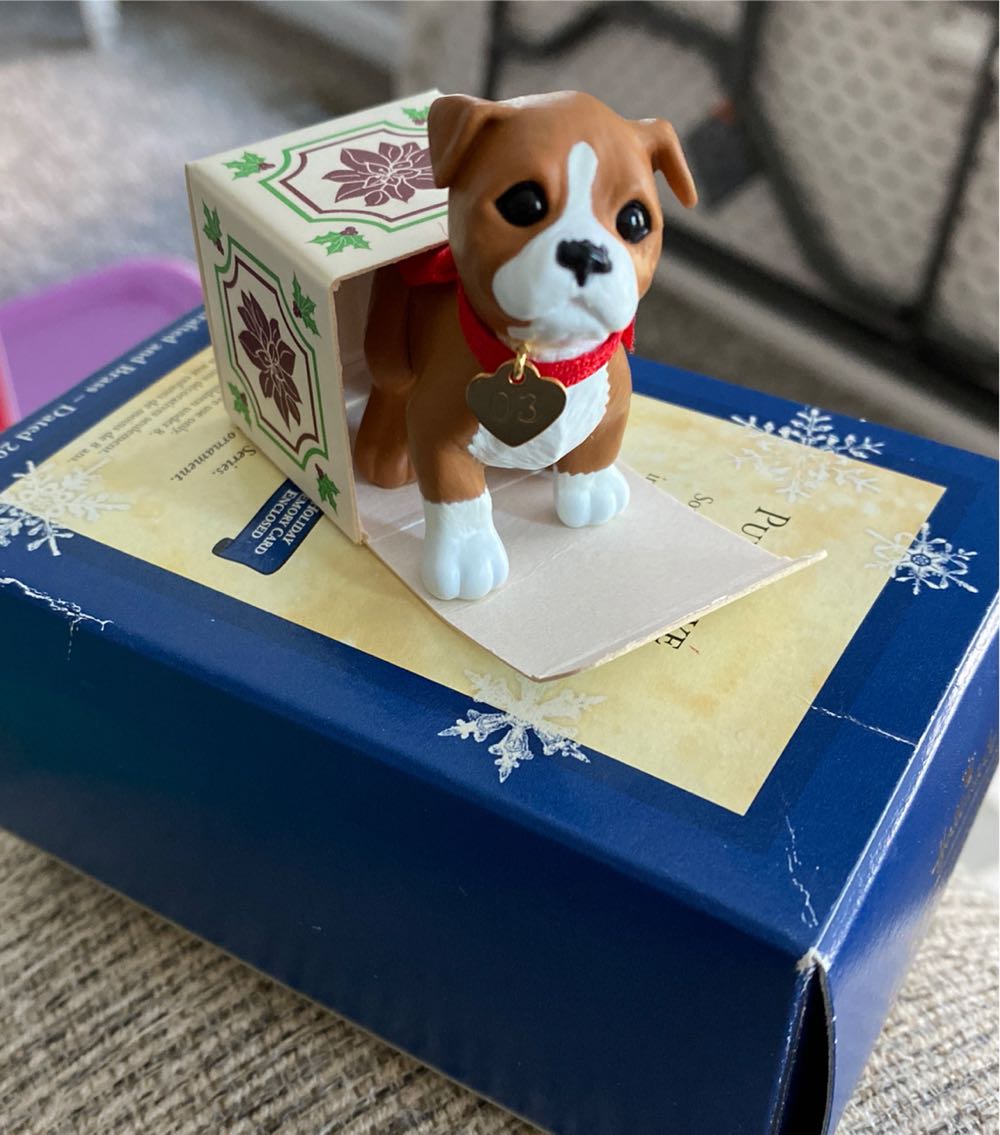 Puppy Love #13 - Boxer 2003 - Puppy Love (Hallmark Keepsake) ornament collectible [Barcode 015012691306] - Main Image 4