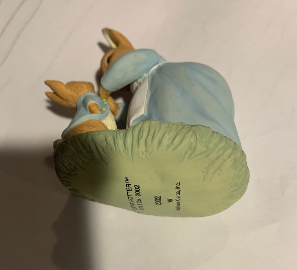 Don’t Get Into Mischief - Beatrix Potter, The Tale Of Peter Rabbit (Petee Rabbit) ornament collectible [Barcode 015012697131] - Main Image 4