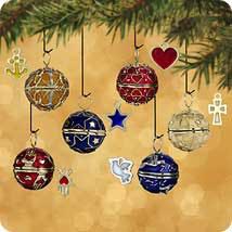 Gifts Of The Season - Keepsake Miniature ornament collectible [Barcode 015012702606] - Main Image 1