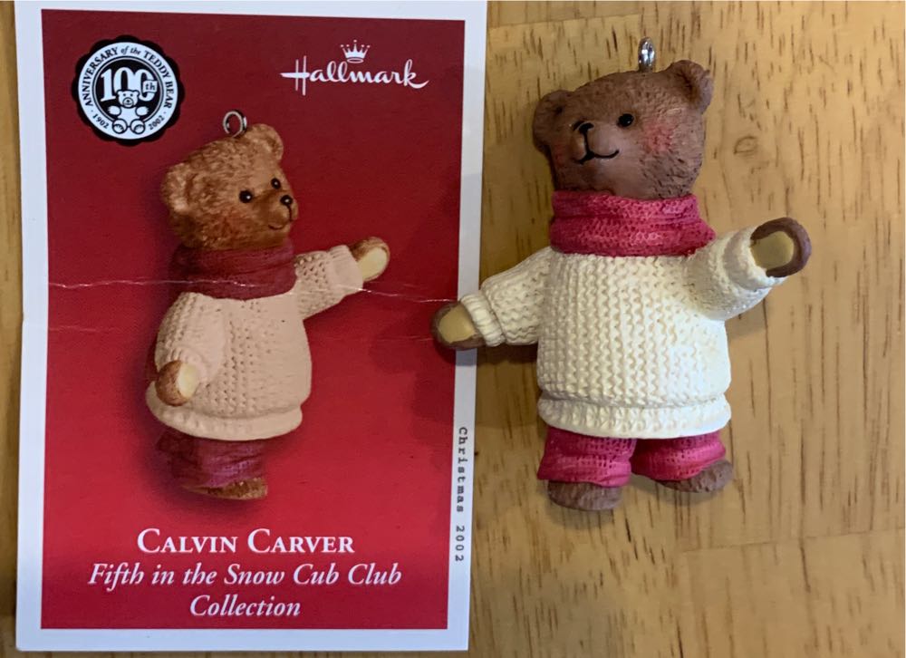 Calvin Carver - Snow Cub Club Collection (Collector’s Series) ornament collectible [Barcode 015012719550] - Main Image 3