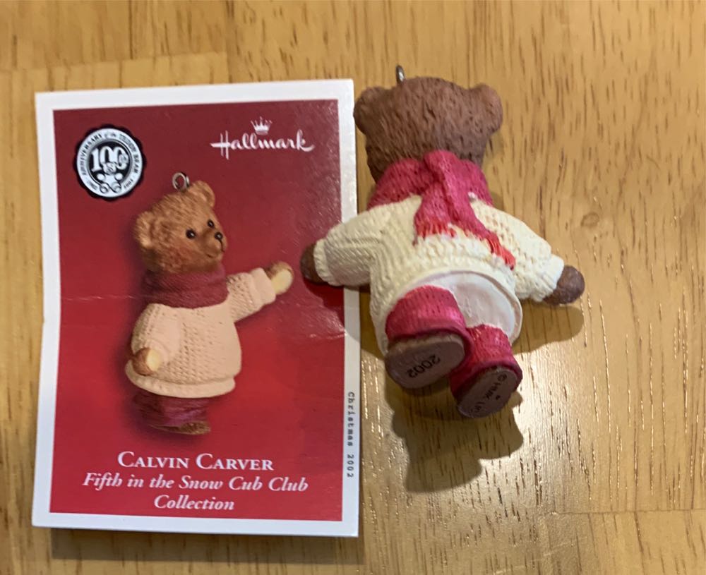Calvin Carver - Snow Cub Club Collection (Collector’s Series) ornament collectible [Barcode 015012719550] - Main Image 4