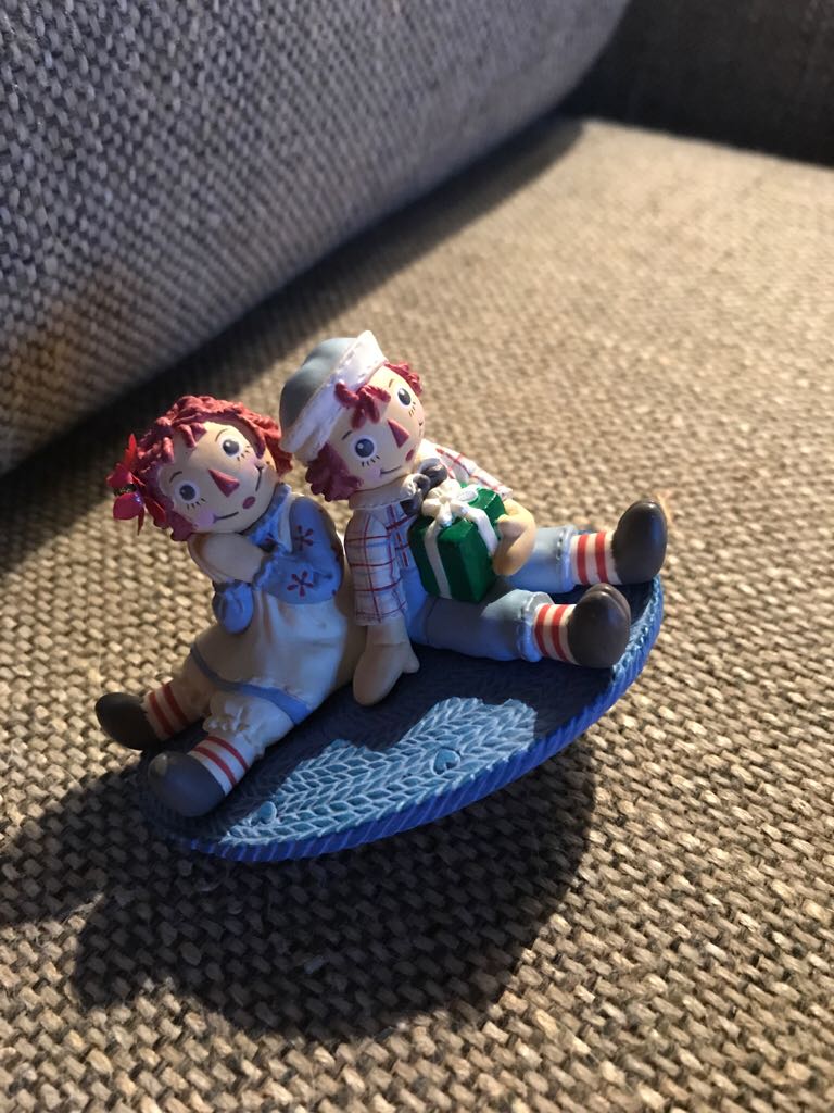 A Gift For Raggedy Ann - Toys And Games (Dolls) ornament collectible [Barcode 015012752847] - Main Image 2