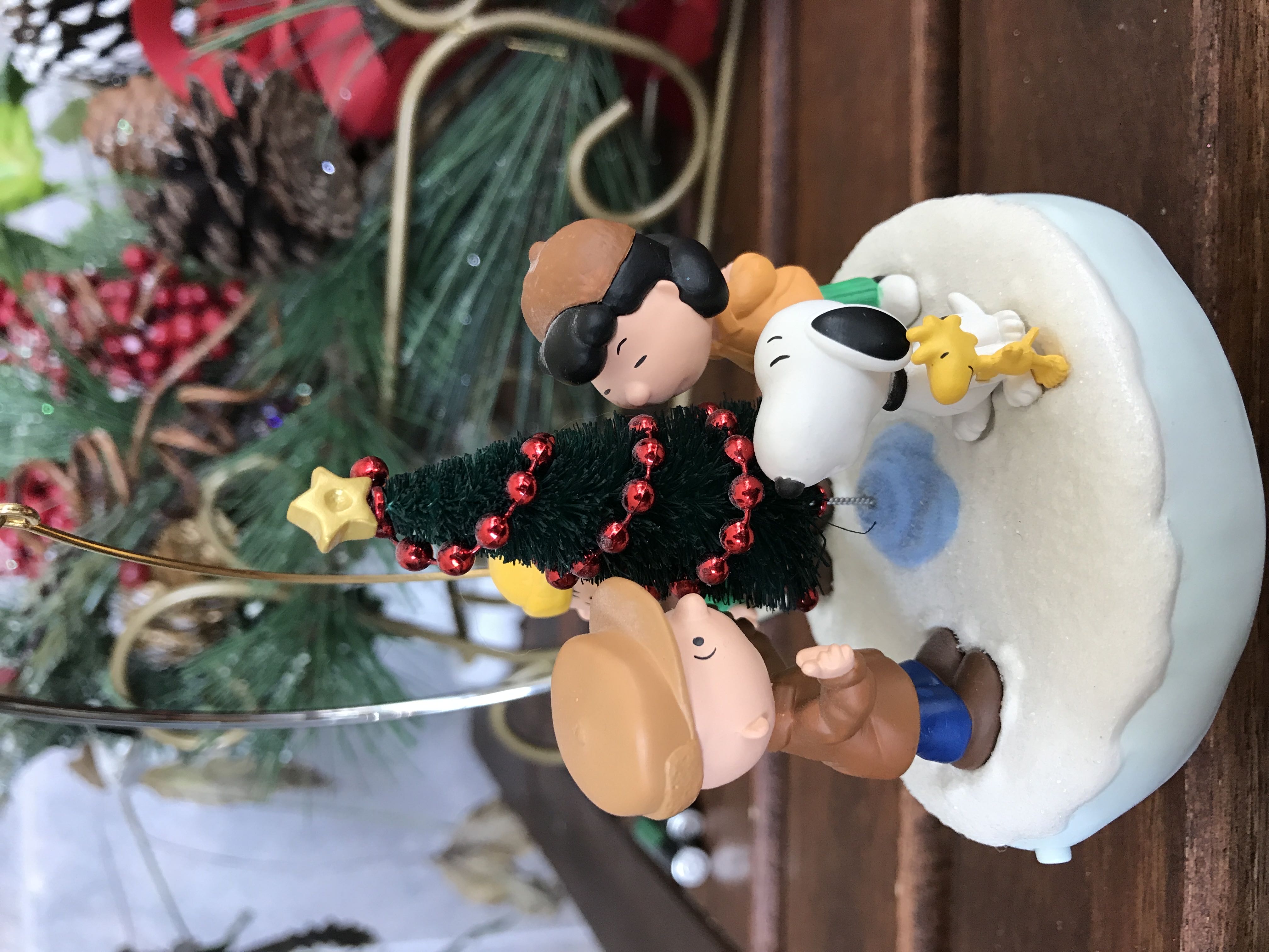 The Amazing Little Tree - Peanuts Gang (Peanuts) ornament collectible [Barcode 015012765472] - Main Image 3