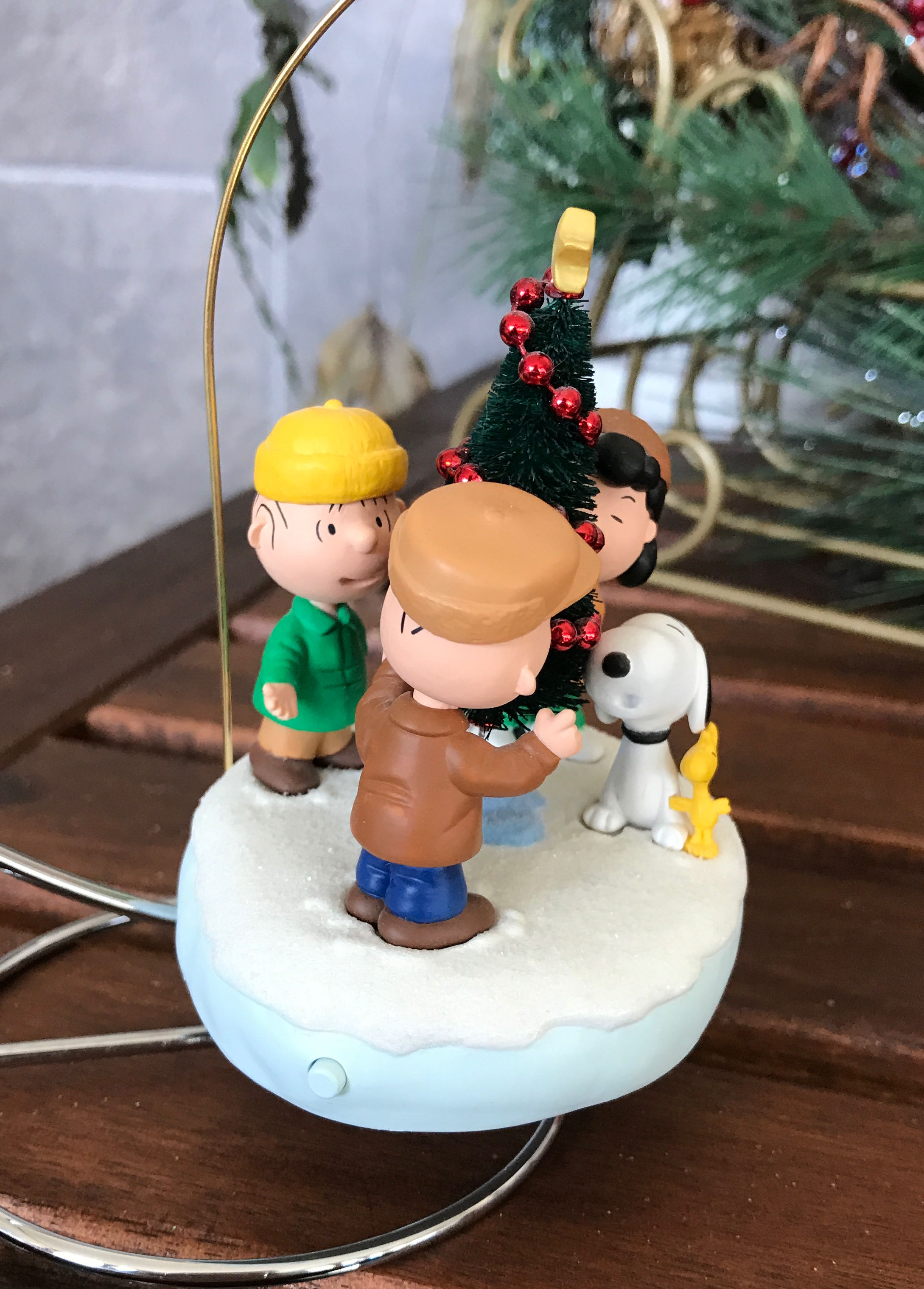 The Amazing Little Tree - Peanuts Gang (Peanuts) ornament collectible [Barcode 015012765472] - Main Image 4