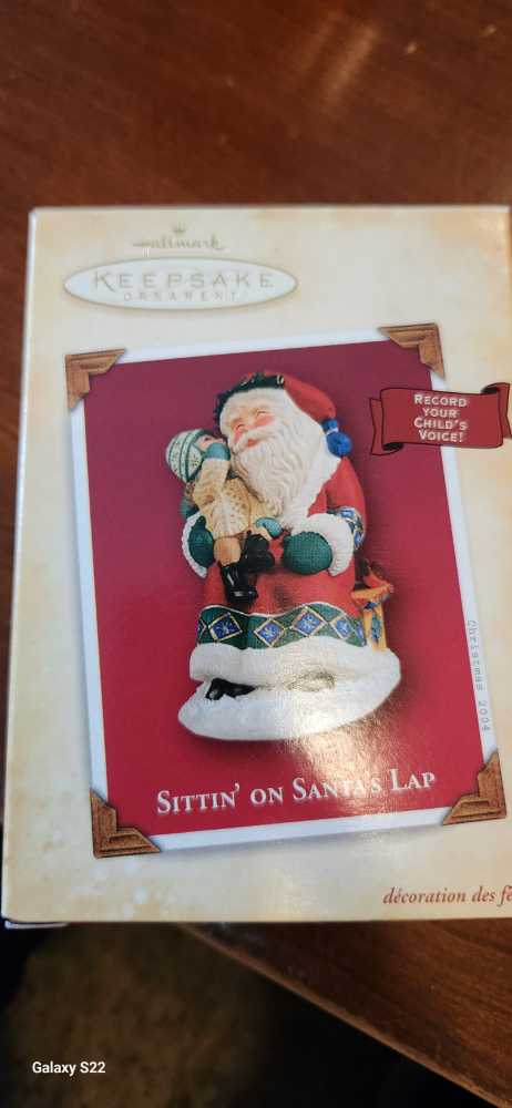 Sittin’ On Santa’s Lap  (Santa) ornament collectible [Barcode 015012782110] - Main Image 4