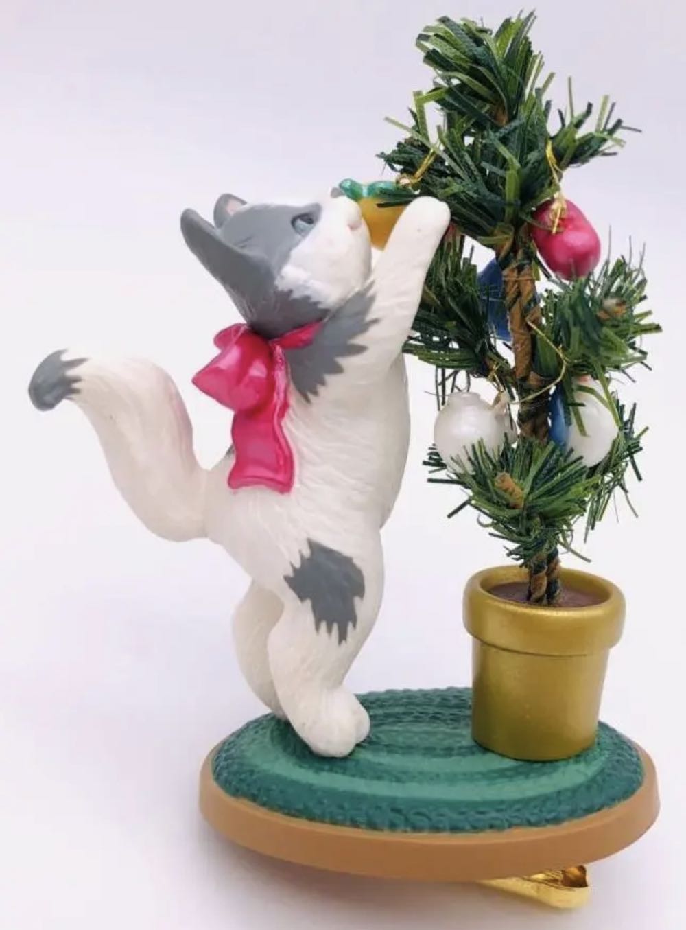 Mischievous Kittens  #6 - Mischievous Kittens (Collectible Series) ornament collectible [Barcode 015012783735] - Main Image 3