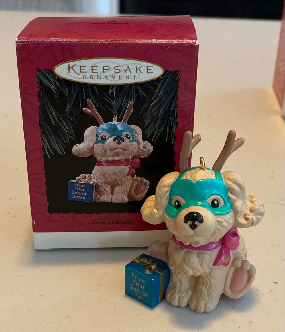 Secret Santa  (Dog, Reindeer) ornament collectible [Barcode 015012107579] - Main Image 4