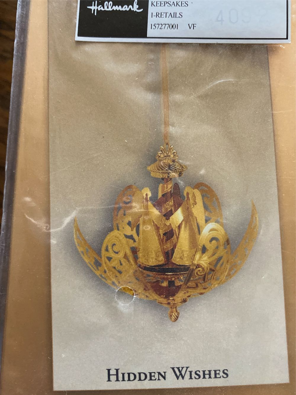Hidden Wishes   (Angel) ornament collectible [Barcode 015012815788] - Main Image 4